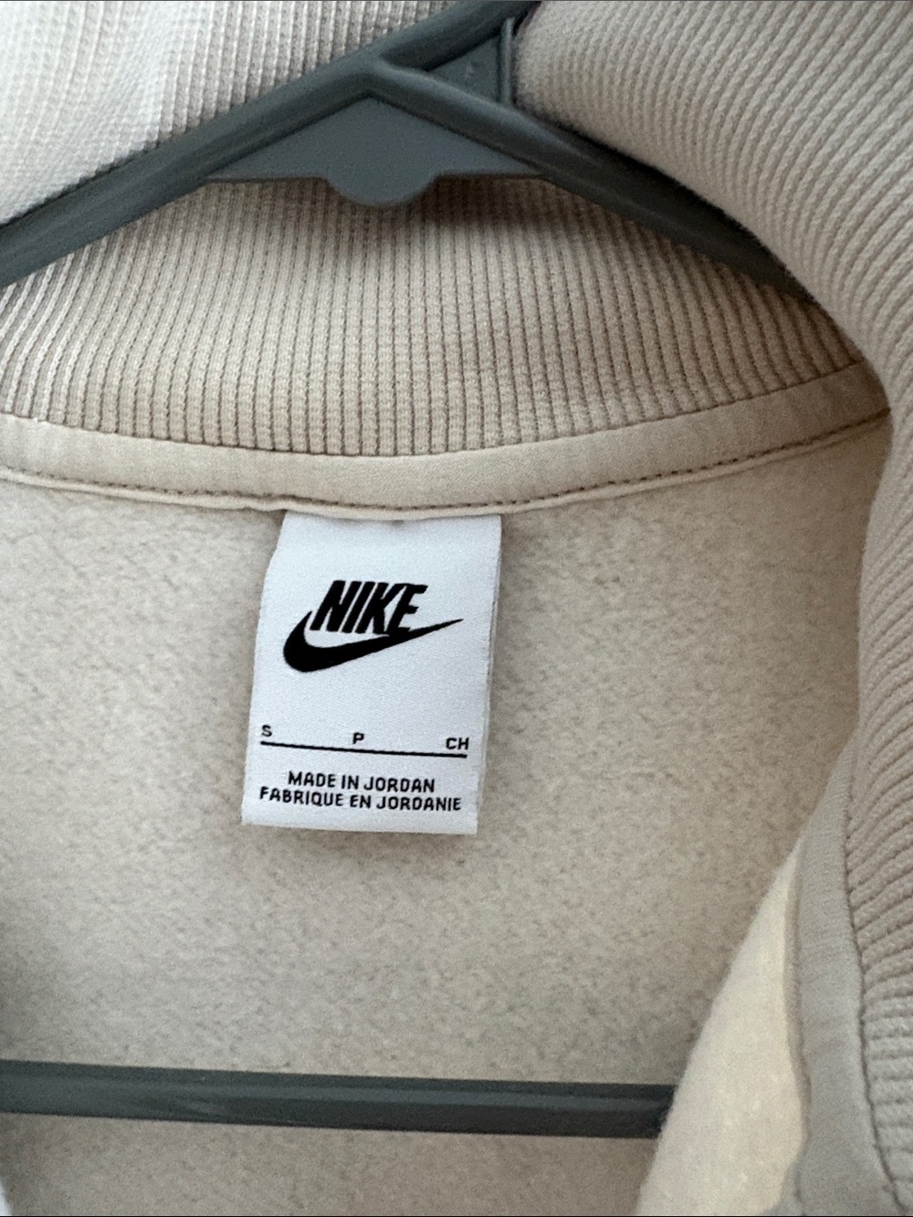 Nike White Cropped Half-Zip Sweatshirt - Picture 2 of 3
